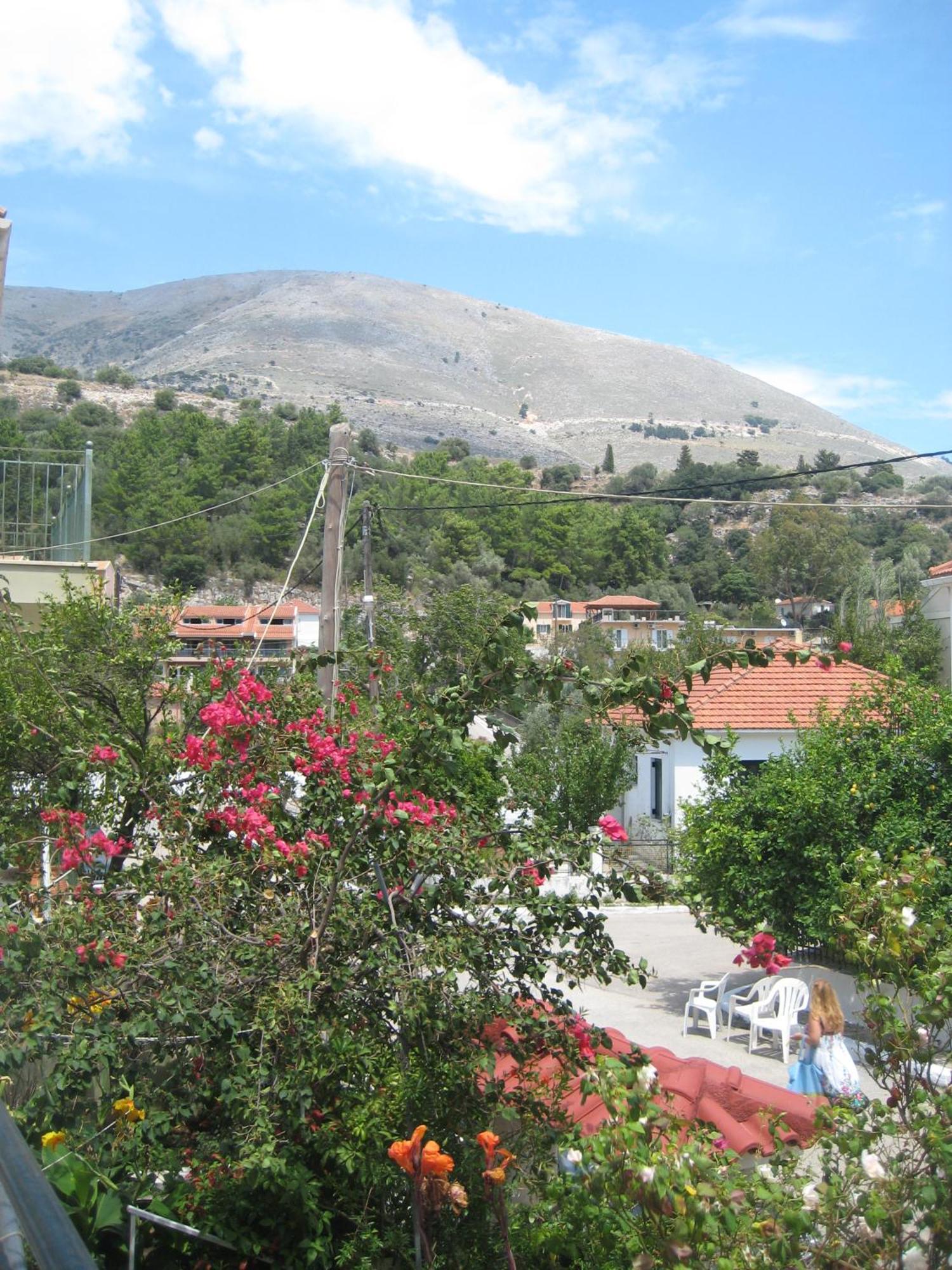 Giannos Apartments Agia Efimia Exterior photo